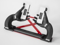 毫米波 OTA 中国人双手持模型